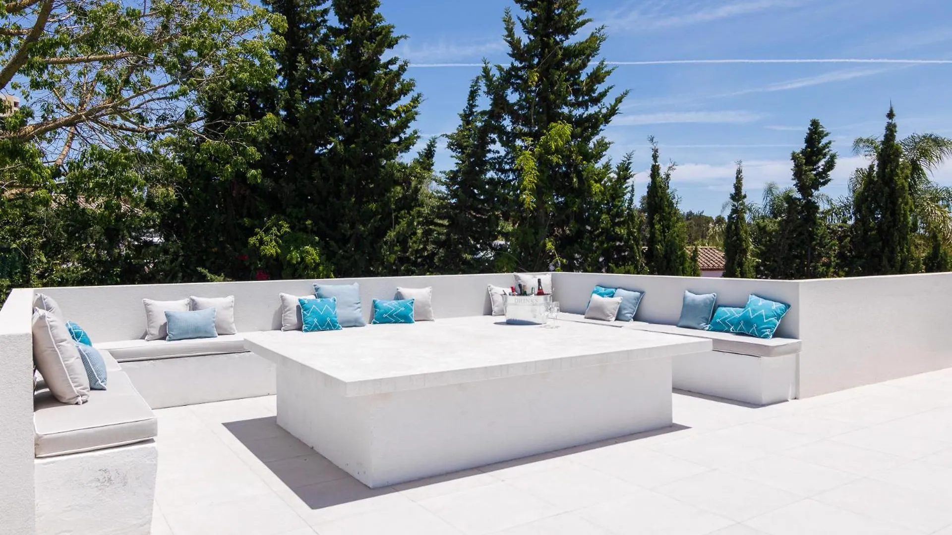 Villa La Colina Marbella 0*,
